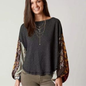 Free People Boho Blossom Patch Floral Print
Thermal Top Slouchy Top Size Medium